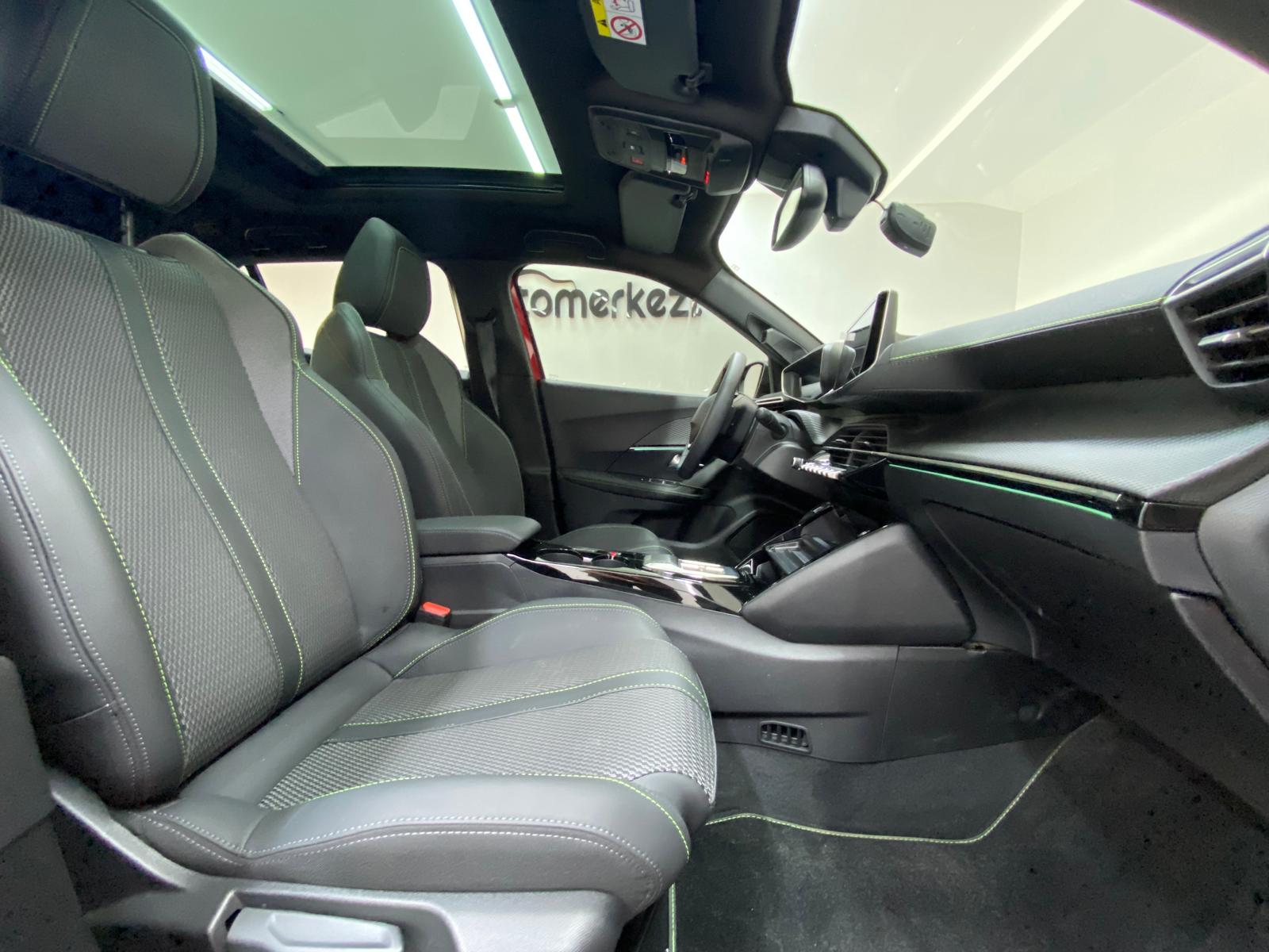 PEUGEOT 2008 19